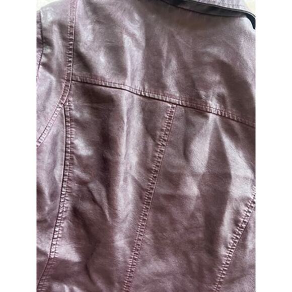 EUC Max Studio faux leather polyurethane bomber jacket sexy edgy size M - Picture 8 of 8